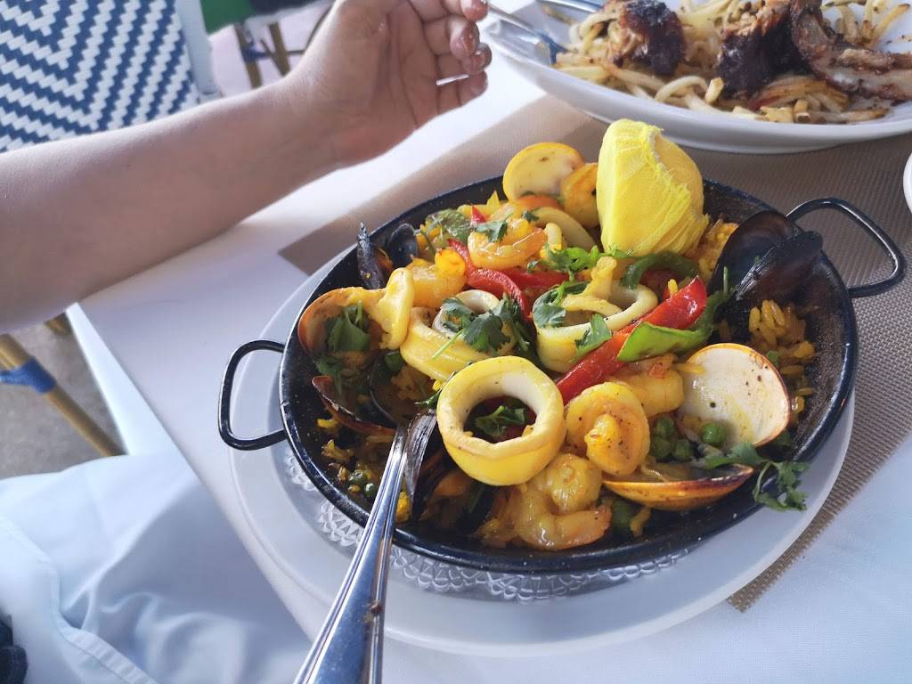 The Place Restaurant & Bar | restaurant | 720 Ocean Dr, Miami Beach, FL 33139, USA | 3056951448 OR +1 305-695-1448