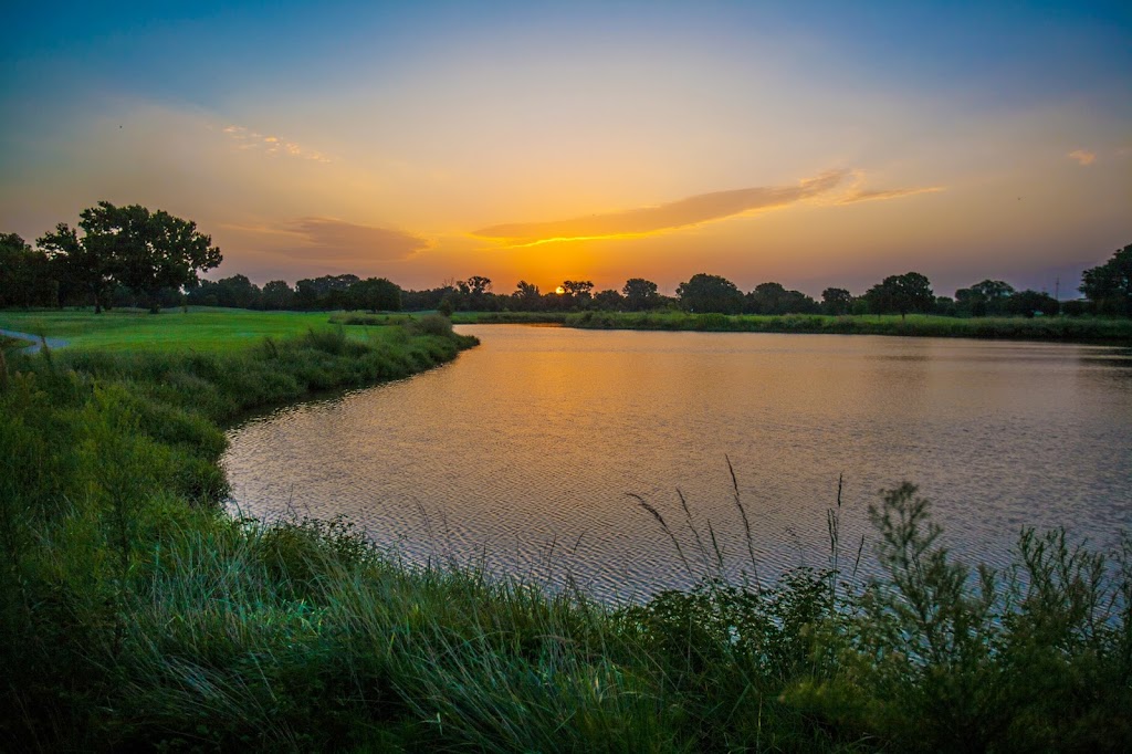 James E Stewart Golf Course | restaurant | 824 Frederick Douglass Ave, Oklahoma City, OK 73117, USA | 4054244353 OR +1 405-424-4353