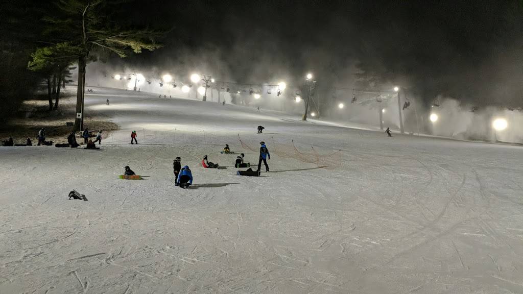 Nashoba Valley Ski Area | restaurant | 79 Powers Rd, Westford, MA 01886, USA | 9786923033 OR +1 978-692-3033