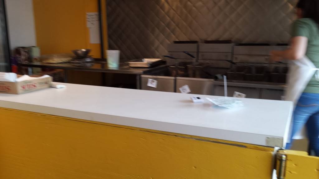 Franks Chicago Shrimp House | restaurant | 6539 W 79th St, Burbank, IL 60459, USA | 7082339844 OR +1 708-233-9844