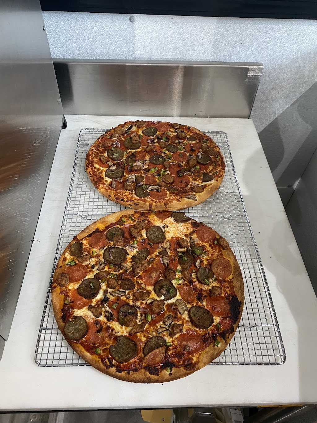 Frozen Notes Pizza & Karaoke Bar | restaurant | 862 North Main St NW, Conyers, GA 30012, USA | 4702766207 OR +1 470-276-6207