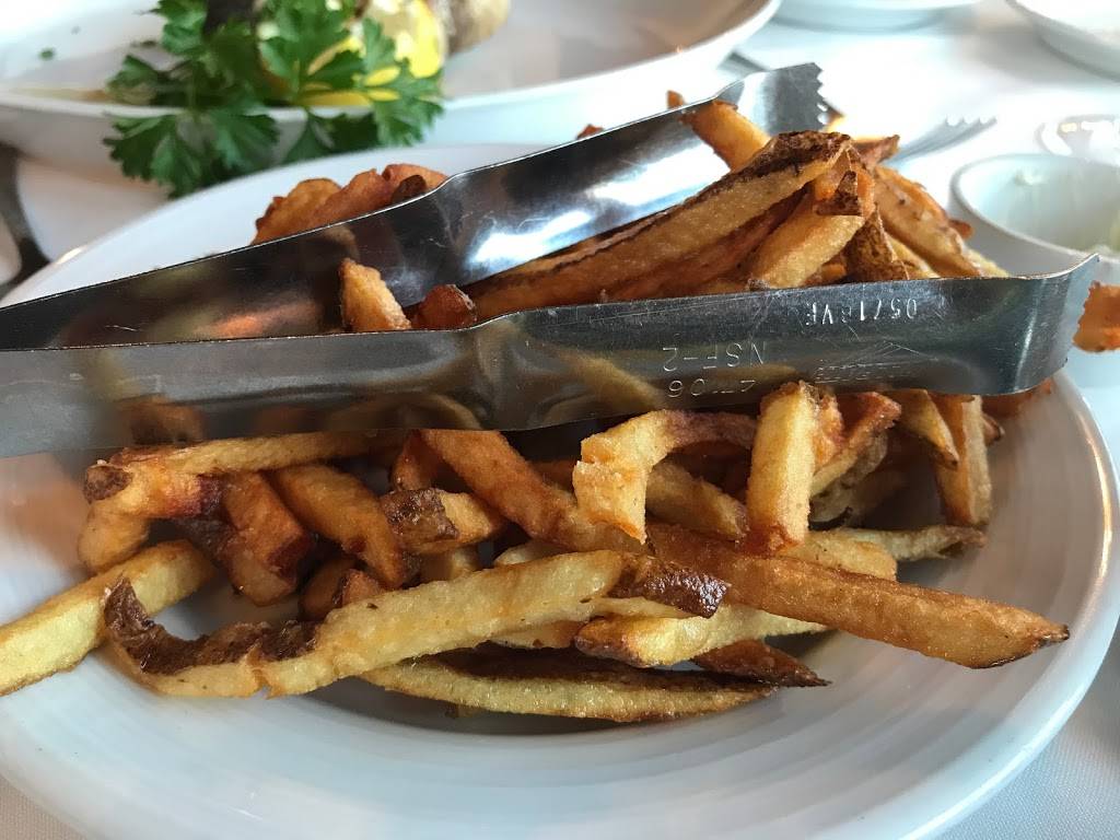 Nautilus Cafe | restaurant | 6100, 46, Woodcleft Ave, Freeport, NY 11520, USA | 5163792566 OR +1 516-379-2566