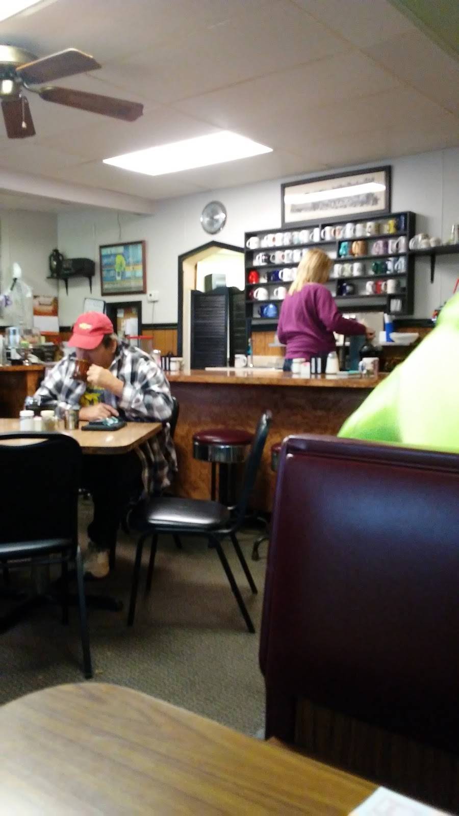 Sidetrack Cafe | restaurant | 315 N Main St, Watervliet, MI 49098, USA | 2694635151 OR +1 269-463-5151