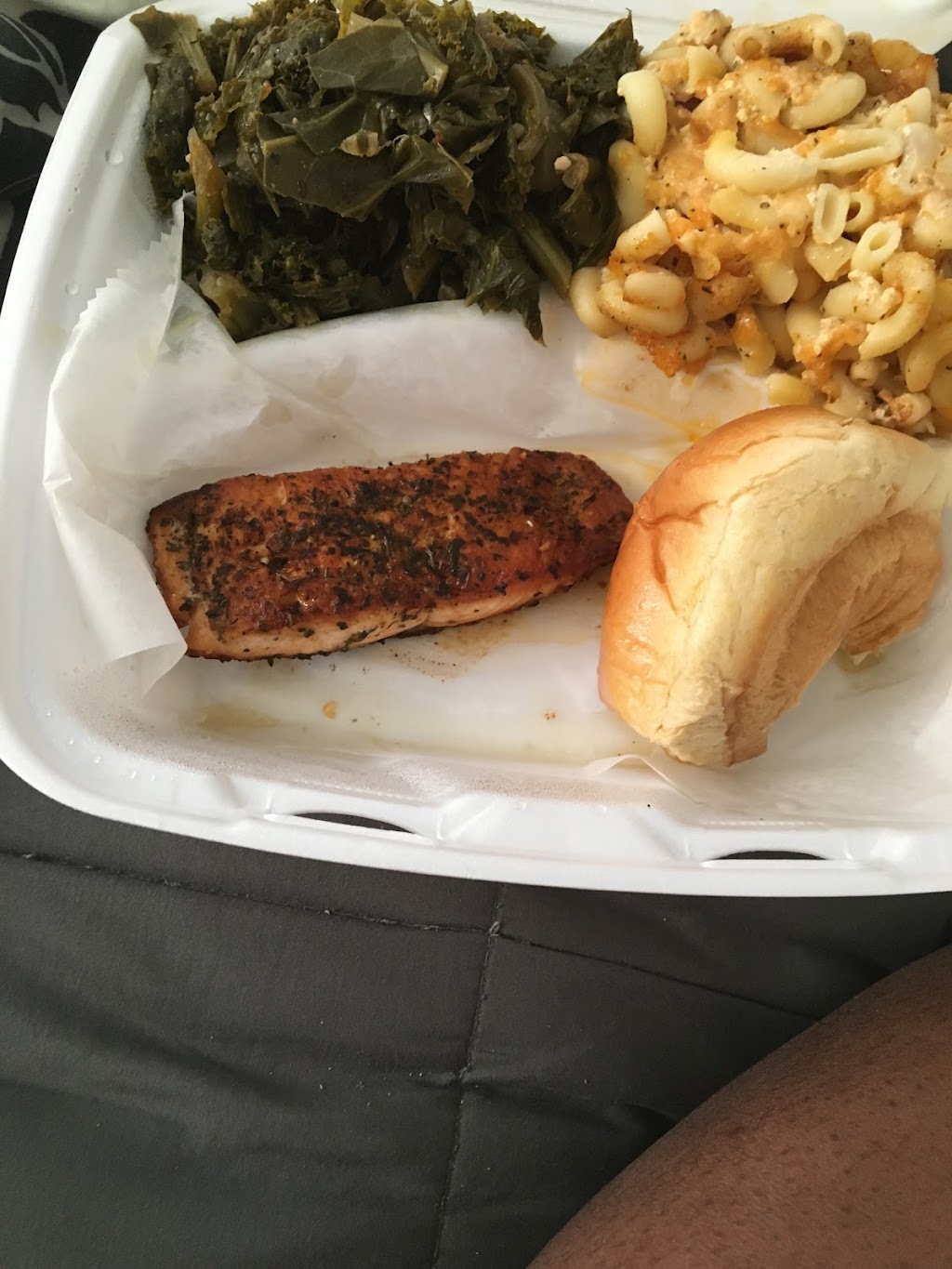 SYS SOULFOOD PALACE | restaurant | 2832 Ridge Ave, Philadelphia, PA 19121, USA | 2159444441 OR +1 215-944-4441