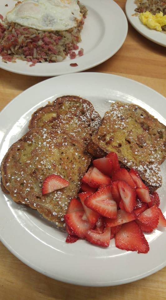 The Dutch Restaurant | restaurant | 2223 Division Rd, Kingsville, ON N9Y 2Z4, Canada | 5197336888 OR +1 519-733-6888