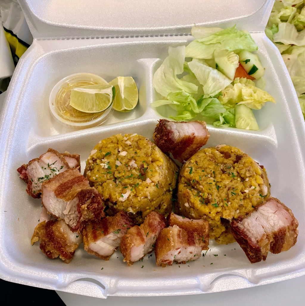 Paulas Kitchen | restaurant | 777 Elmwood Ave, Providence, RI 02907, USA | 4017733355 OR +1 401-773-3355