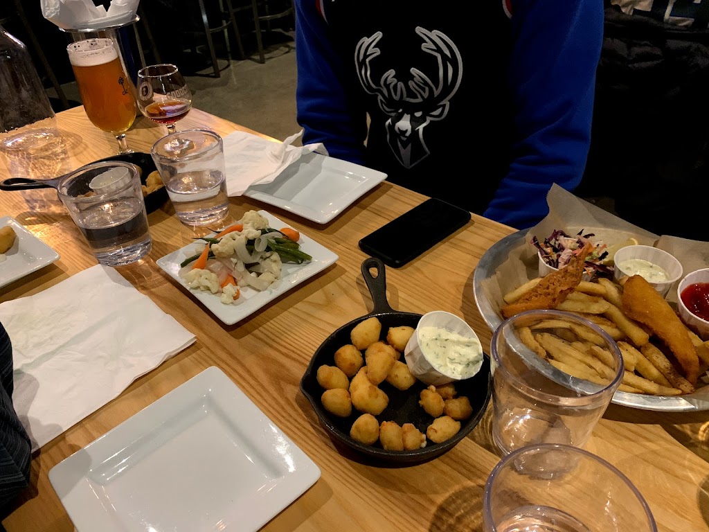 Good City Brewing | Downtown | restaurant | 333 W Juneau Ave, Milwaukee, WI 53203, USA | 4145394343 OR +1 414-539-4343