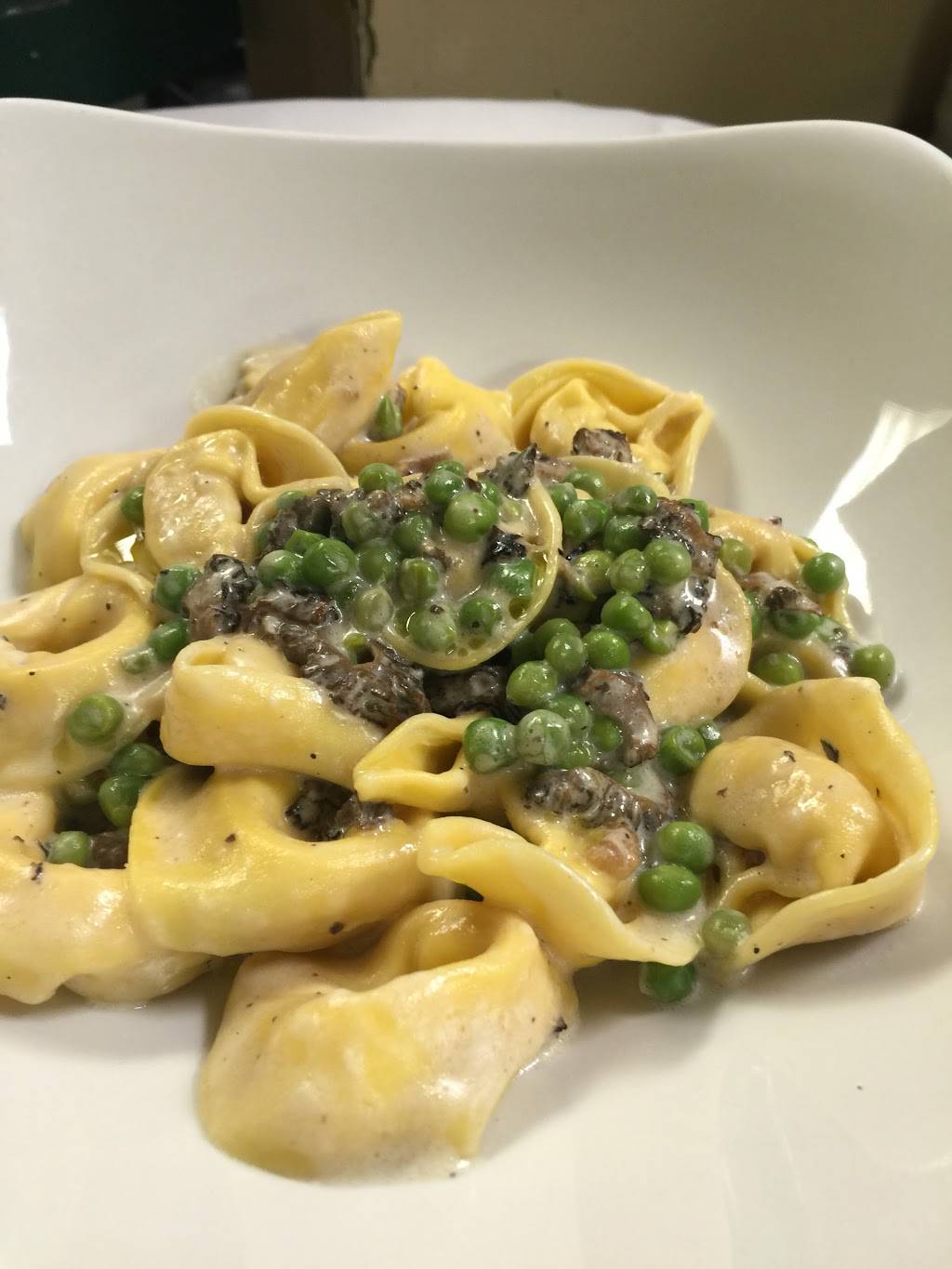 Paesano Restaurant | restaurant | 3411 Washtenaw Ave, Ann Arbor, MI 48104, USA | 7349710484 OR +1 734-971-0484