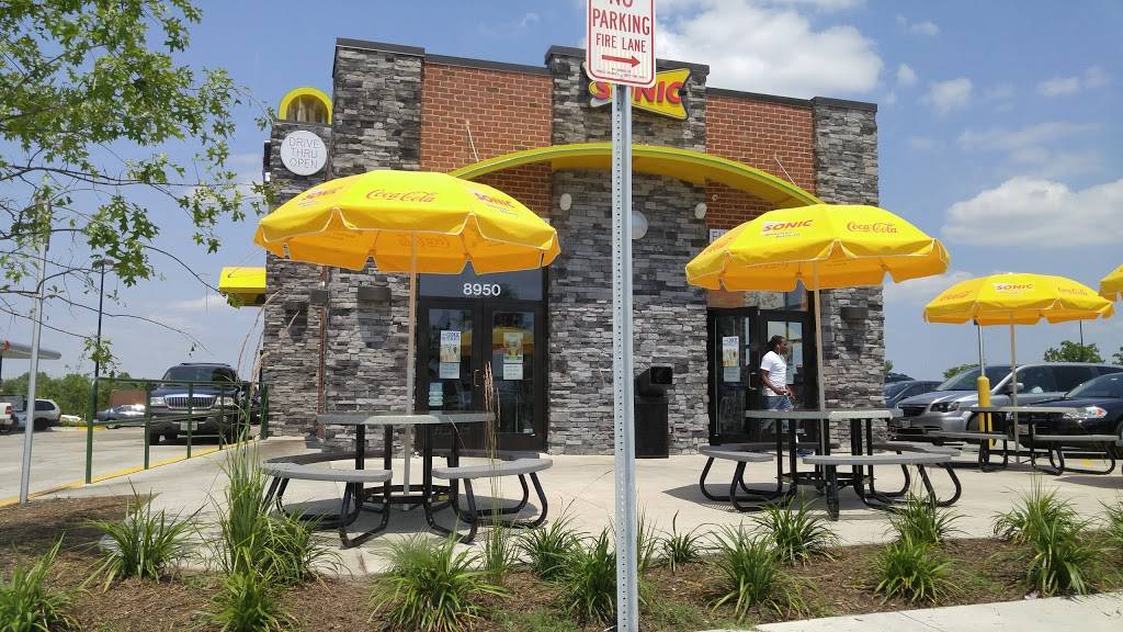 Sonic Drive-In | restaurant | 8950 Walker Mill Rd, Capitol Heights, MD 20743, USA | 3015251320 OR +1 301-525-1320