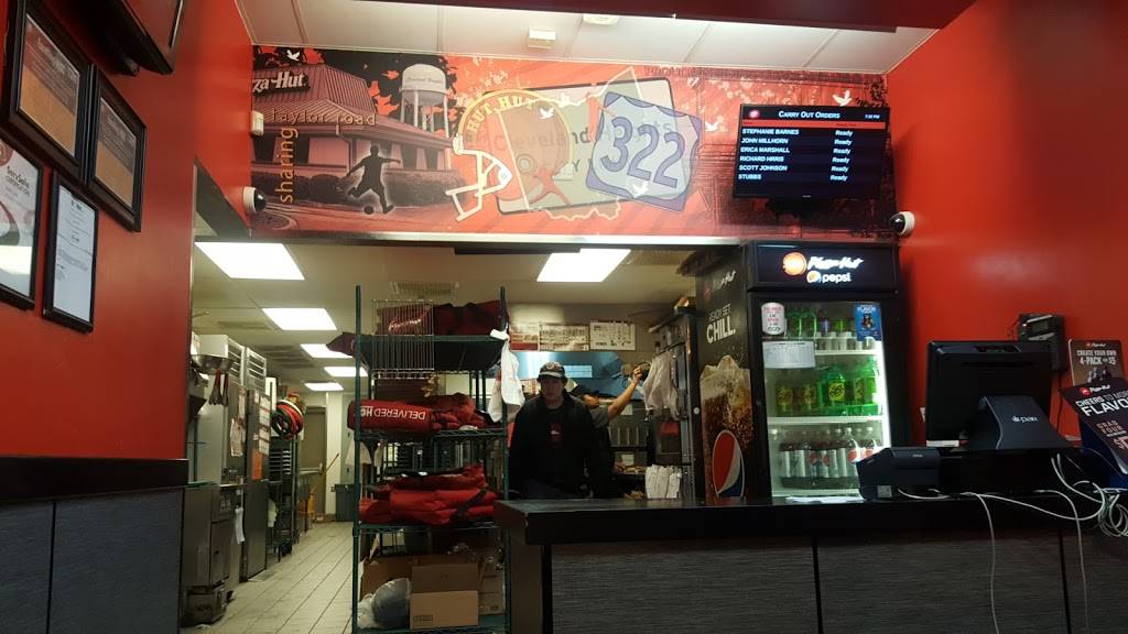 Pizza Hut | restaurant | 1903 S Taylor Rd, Cleveland Heights, OH 44118, USA | 2163211331 OR +1 216-321-1331