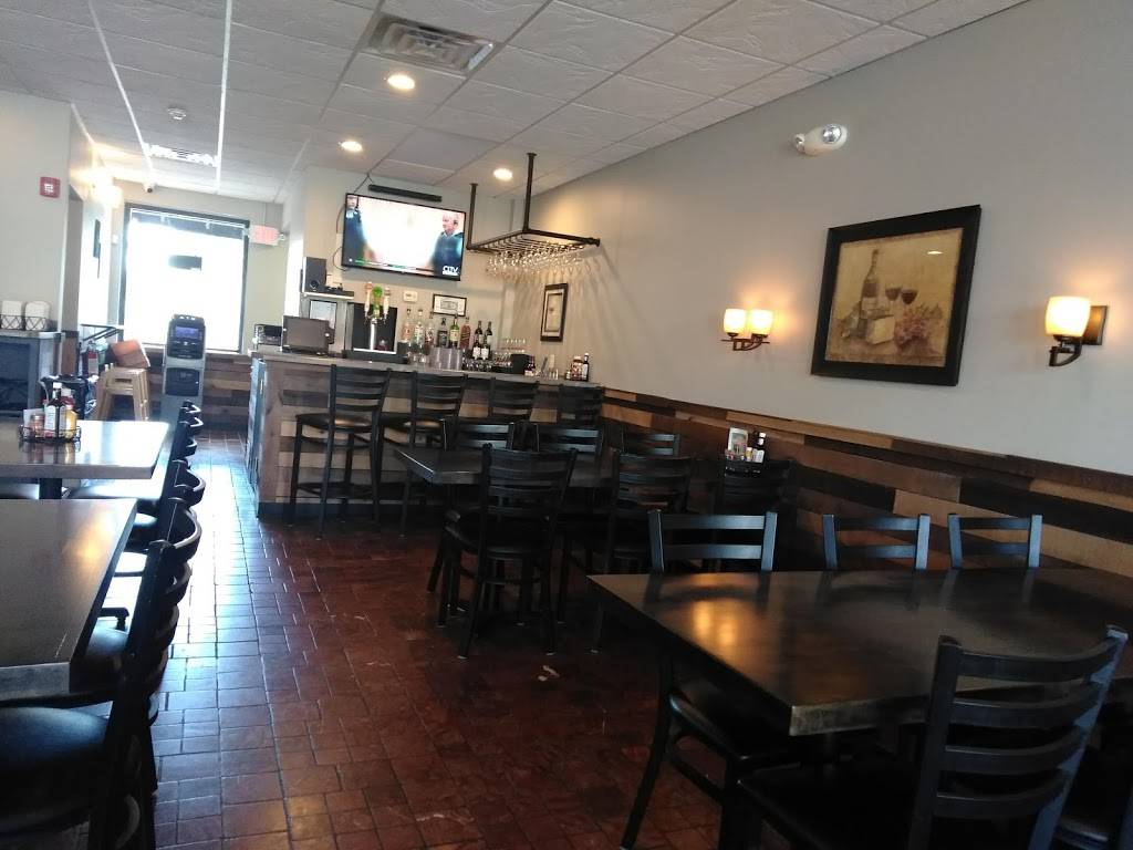 Durbins Pizza & Catering | restaurant | 14 Elwood St, Frankfort, IL 60423, USA | 8154641007 OR +1 815-464-1007