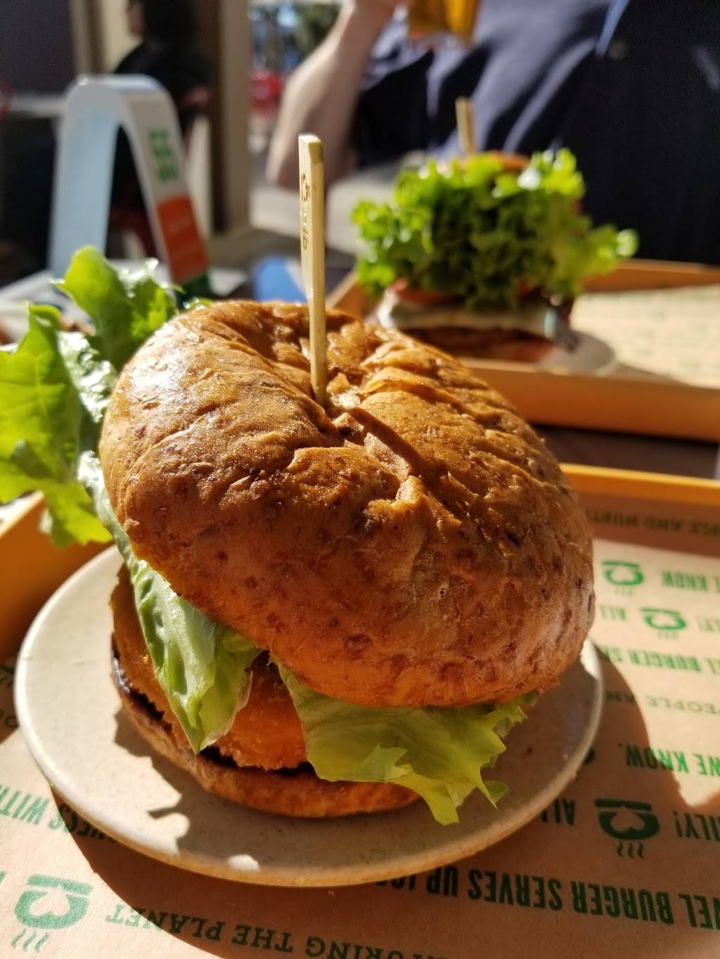 Next Level Burger | restaurant | 2085 Diamond Blvd Suite 150, Concord, CA 94520, USA | 9252157779 OR +1 925-215-7779