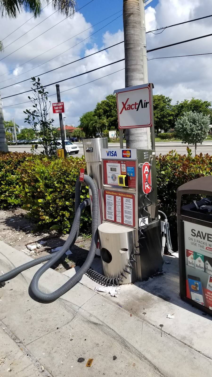 RaceTrac | bakery | 3020 NW 33rd Ave, Lauderdale Lakes, FL 33311, USA | 9547146634 OR +1 954-714-6634