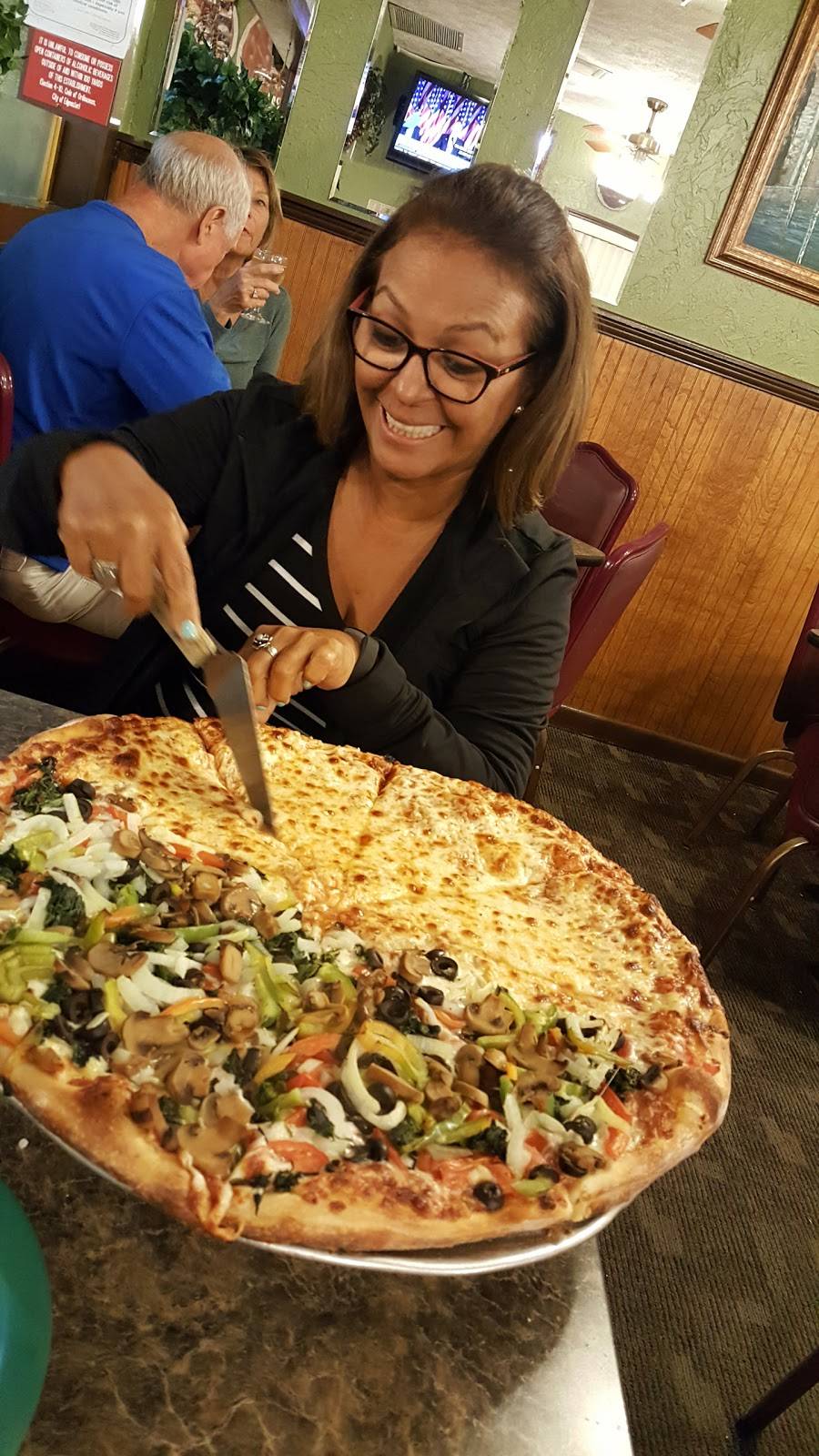 Albertos Pizzeria Italian Restaurant | restaurant | 1501 S Ridgewood Ave, Edgewater, FL 32132, USA | 3864241514 OR +1 386-424-1514