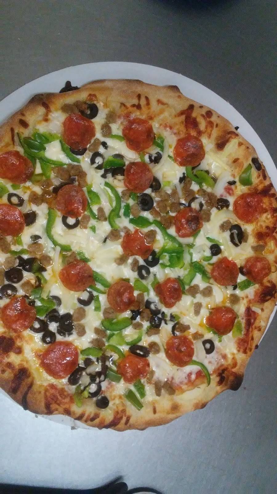 Locker Room Sports Bar | meal takeaway | 232 Main St, Lee, MA 01238, USA | 4132432662 OR +1 413-243-2662