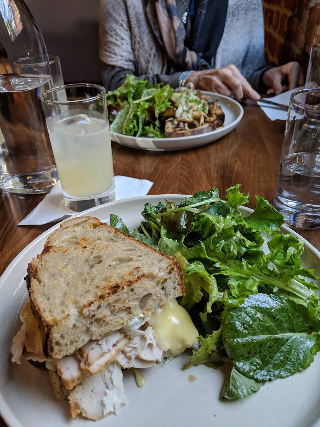 smallSUGAR | restaurant | 709 Gervais St, Columbia, SC 29201, USA | 8037227506 OR +1 803-722-7506