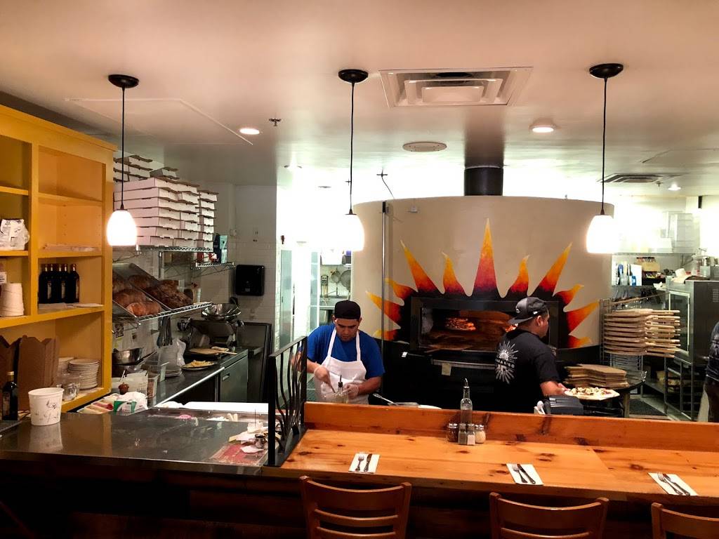 Pizzeria Paradiso | restaurant | 124 King St, Alexandria, VA 22314, USA | 7038371245 OR +1 703-837-1245