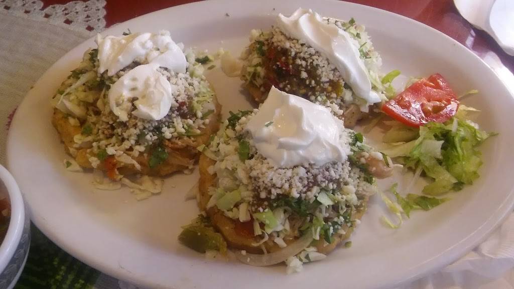 El Bajio | restaurant | 3704 W Shields Ave, Fresno, CA 93722, USA | 5592773644 OR +1 559-277-3644