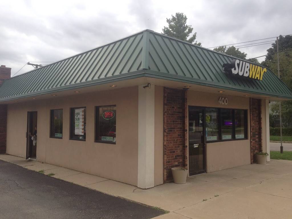 Subway | restaurant | 400 E Church St, Sandwich, IL 60548, USA | 8157862940 OR +1 815-786-2940