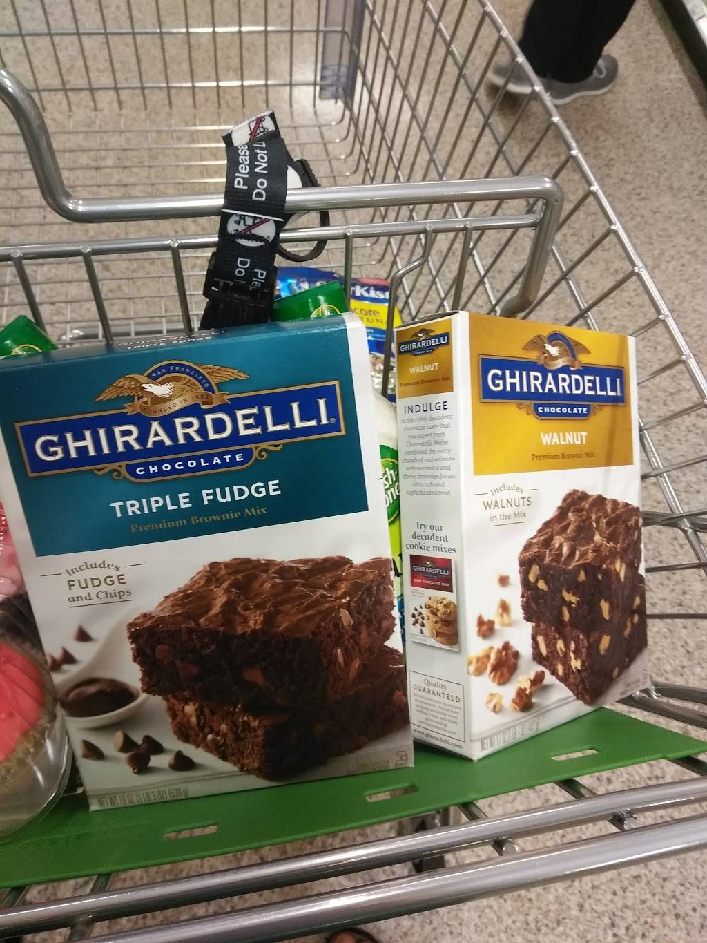 Hibernia Pavilion | shopping mall | 865 Hibernia Rd, Fleming Island, FL 32003, USA | 9045987000 OR +1 904-598-7000