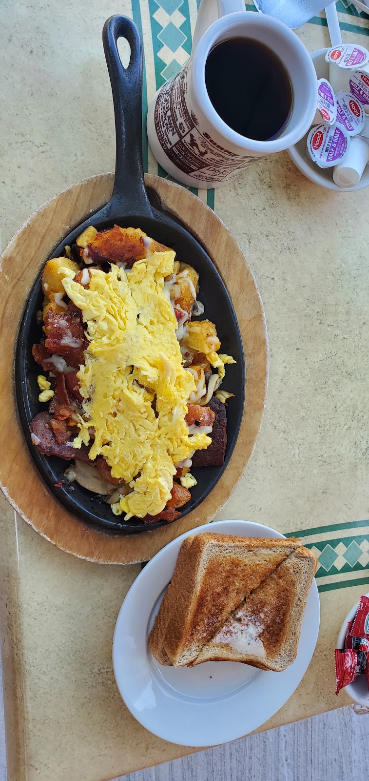 Sunnyside Cafe | cafe | 866 N Main St, Randolph, MA 02368, USA | 7819611700 OR +1 781-961-1700