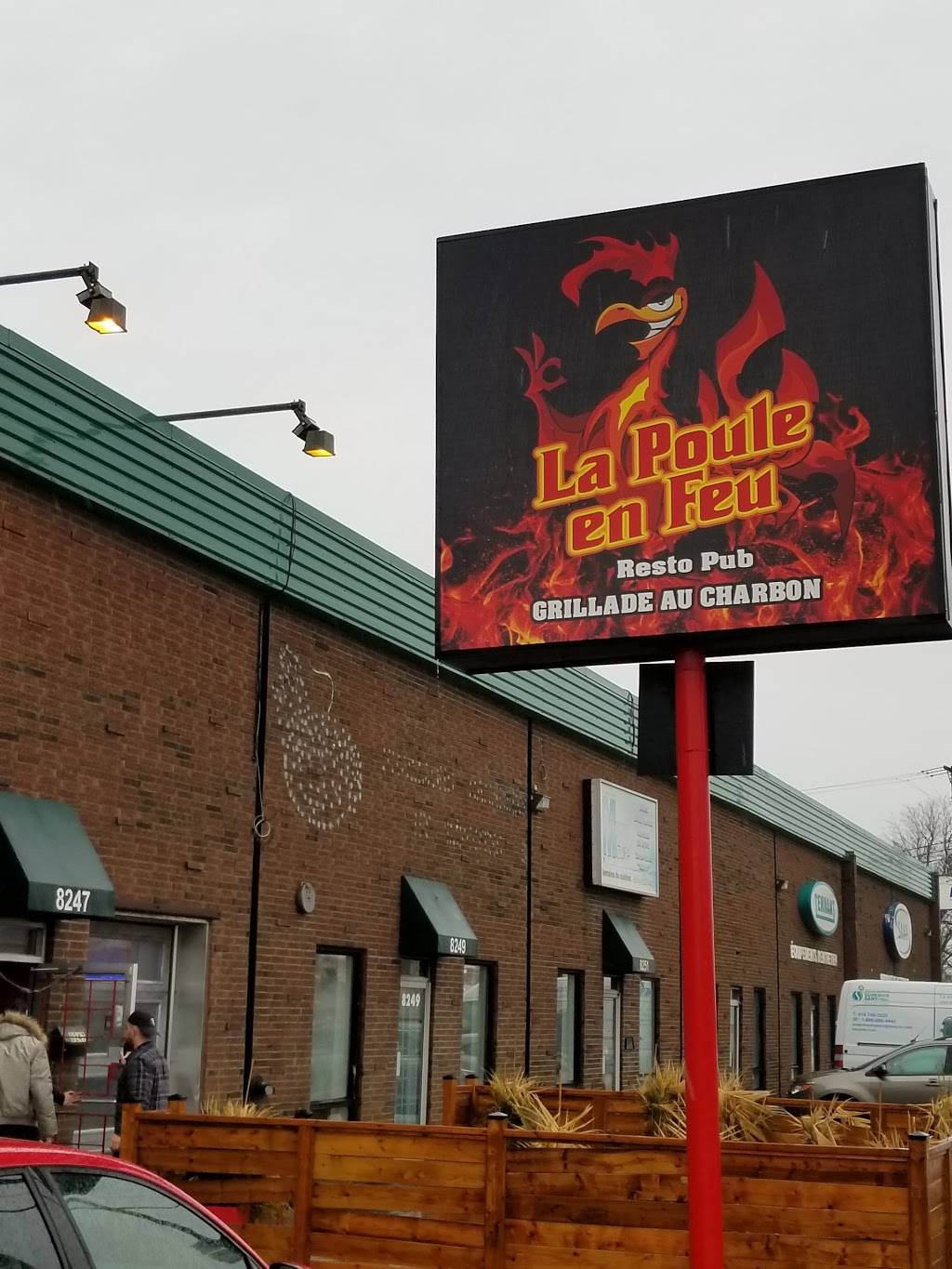 La Poule en Feu | restaurant | 8247 Boul Métropolitain E, Anjou, QC H1J 1X6, Canada | 5143514418 OR +1 514-351-4418