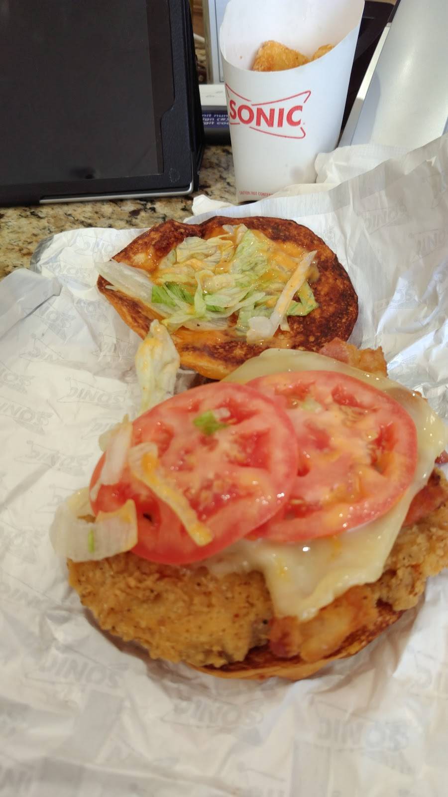 Sonic Drive-In | restaurant | 105 NE 12th St, Moore, OK 73160, USA | 4057943355 OR +1 405-794-3355