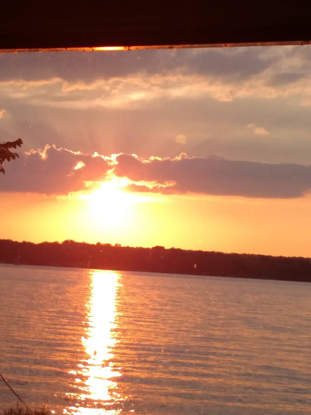 Sunset Cafe | restaurant | 111 River Rd, Chesapeake City, MD 21915, USA | 4108852270 OR +1 410-885-2270