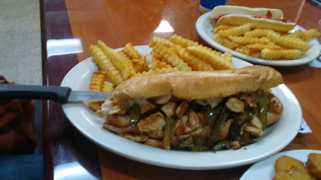 Village Grill | restaurant | 1730 Dickerson Blvd # J, Monroe, NC 28110, USA | 7042257277 OR +1 704-225-7277