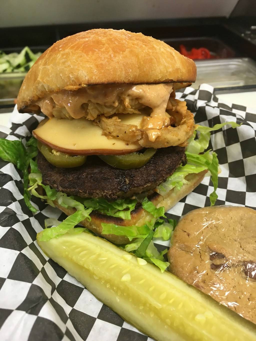 Knickerbockers Deli | restaurant | 421 Wakara Way #200, Salt Lake City, UT 84108, USA | 8015838854 OR +1 801-583-8854