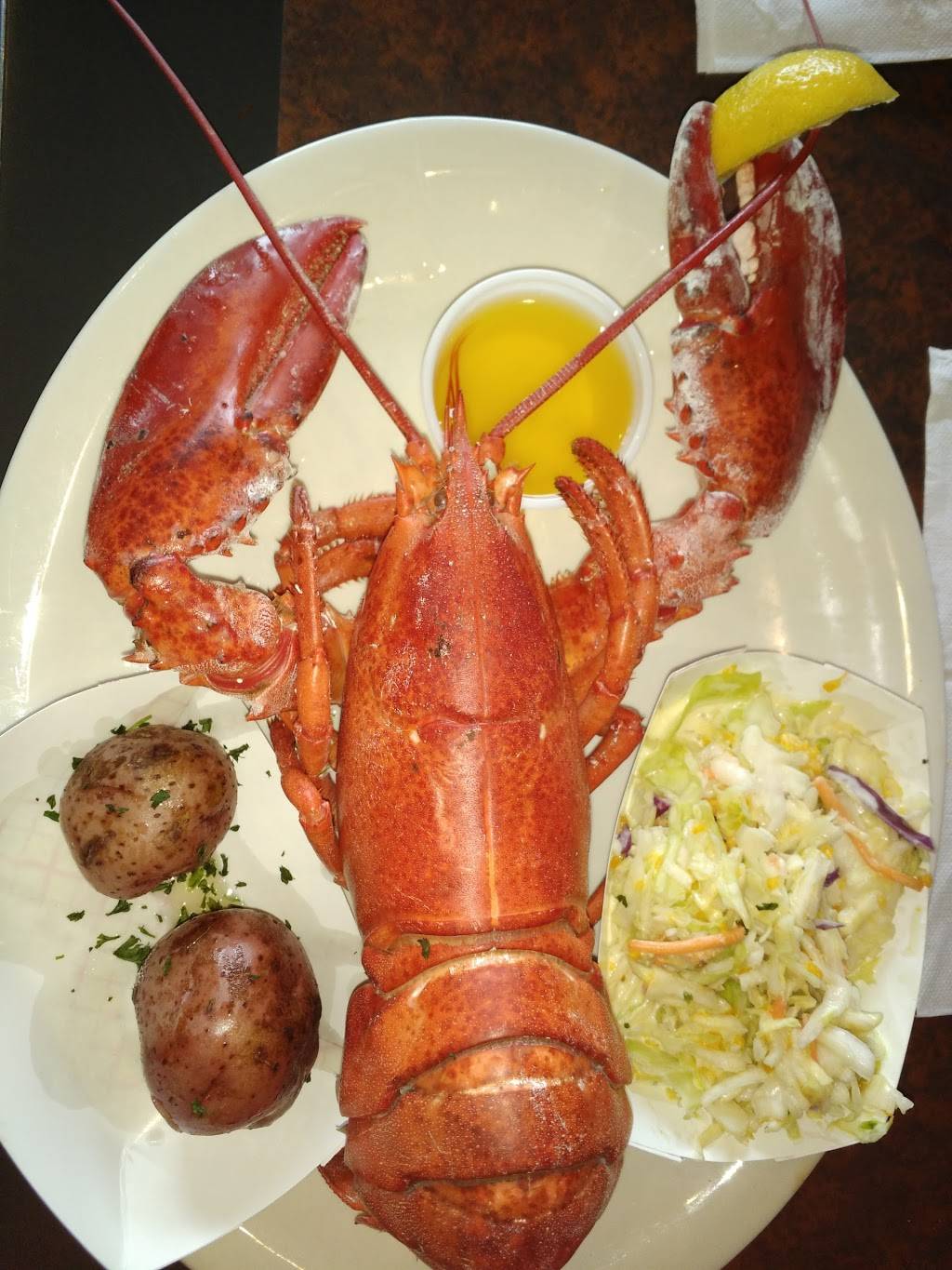 Half Shell | restaurant | 688 S Mendenhall Rd, Memphis, TN 38117, USA | 9016823966 OR +1 901-682-3966