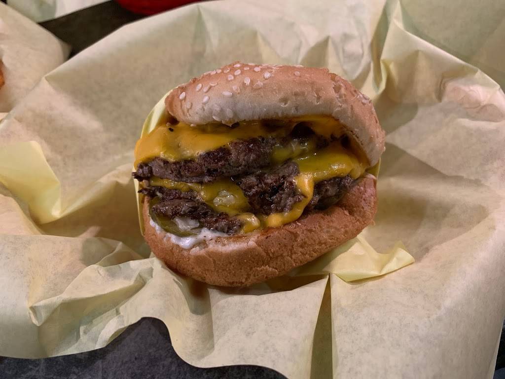 Tinkers Burgers | restaurant | 2275 Ortega Hill Rd C, Summerland, CA 93067, USA | 8059691970 OR +1 805-969-1970