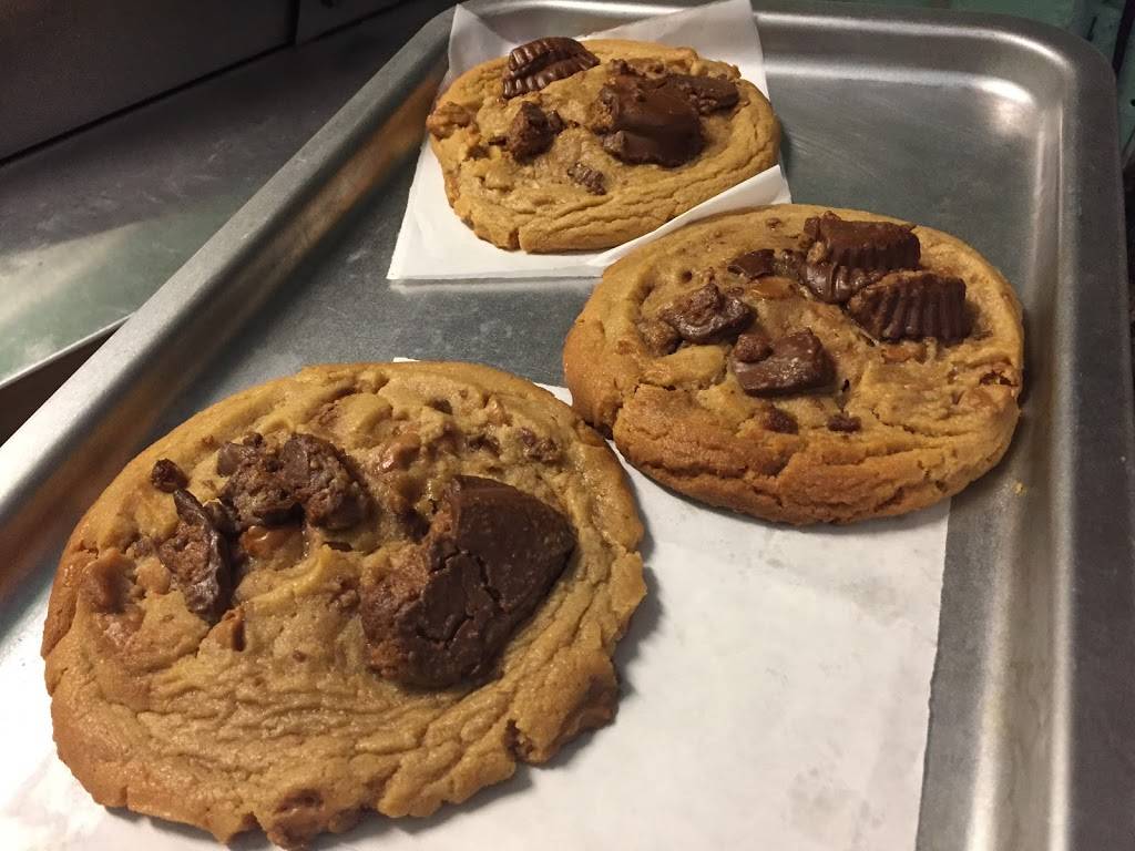 Cafe Delamar | restaurant | 326 Peruvian Ave Suite # 4, Palm Beach, FL 33480, USA | 5616593174 OR +1 561-659-3174