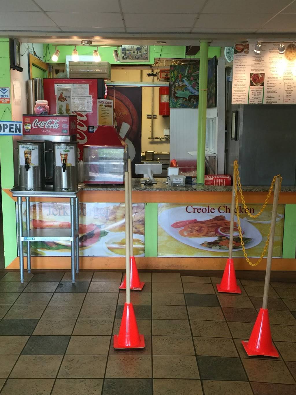 WINGZ UNIVERSE. [WORLD BEST CHICKEN WINGS] | restaurant | 214 W Boundary St, Savannah, GA 31401, USA | 9122325444 OR +1 912-232-5444