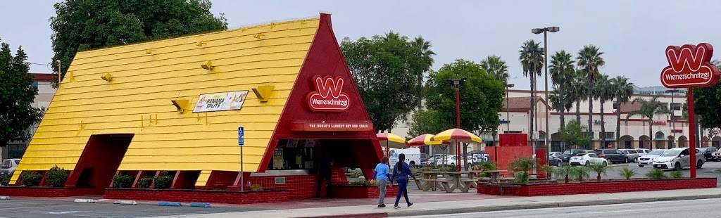 Wienerschnitzel | restaurant | 101 W Willow St, Long Beach, CA 90806, USA | 5625959511 OR +1 562-595-9511