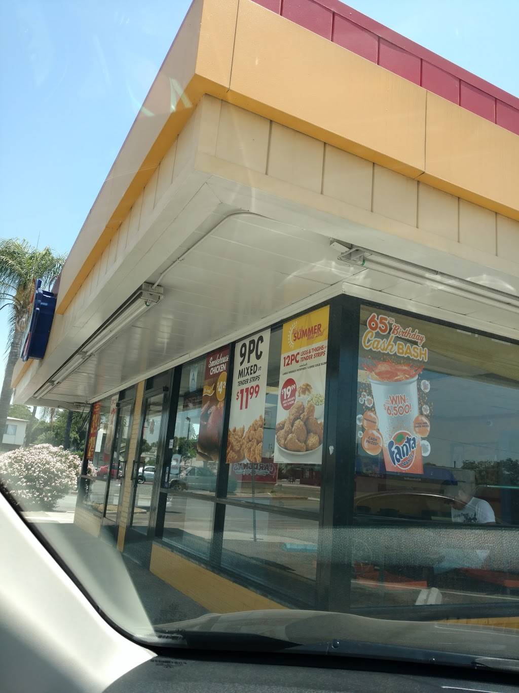 Churchs Chicken | restaurant | 700 E Holt Blvd, Ontario, CA 91761, USA | 9099864664 OR +1 909-986-4664