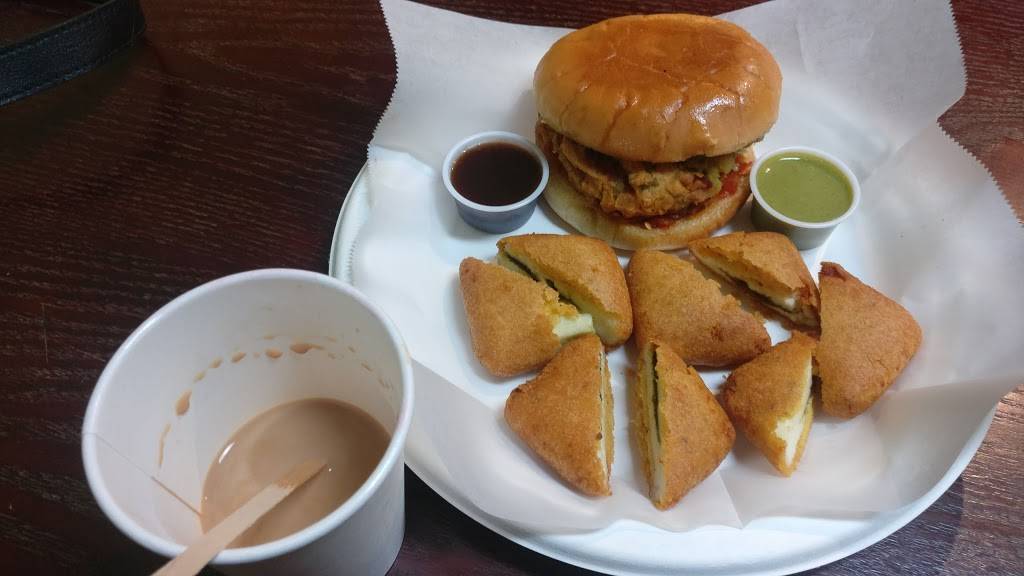 Indi Qzeen | restaurant | 22320 NE Marketplace Dr #103, Redmond, WA 98053, USA | 4258681107 OR +1 425-868-1107