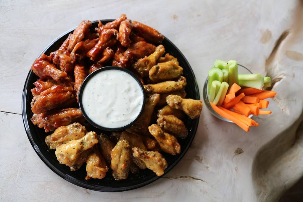 Wing Maxx | restaurant | 100 Scott Rd, Eatonton, GA 31024, USA | 7622201629 OR +1 762-220-1629