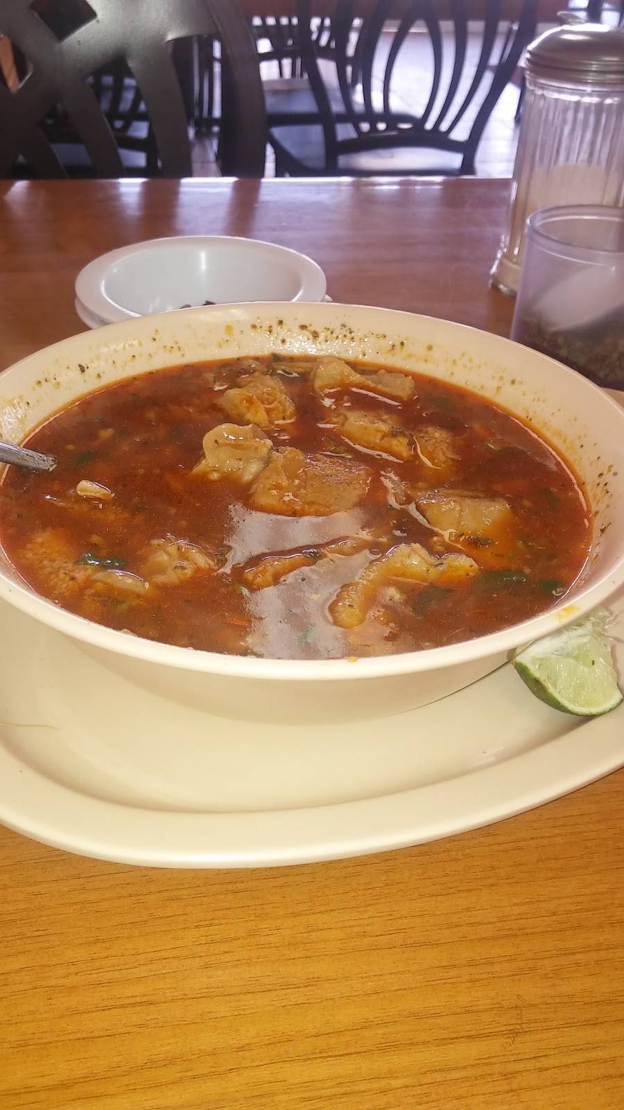 Los Alcatraces | restaurant | 3773 S Western Ave, Los Angeles, CA 90018, USA | 3237331379 OR +1 323-733-1379