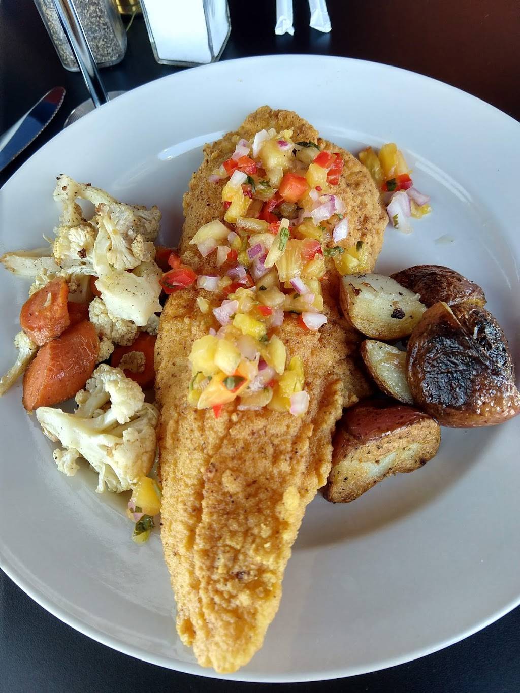 McLanks | restaurant | 1802 Paris Rd, Columbia, MO 65201, USA | 5734433663 OR +1 573-443-3663