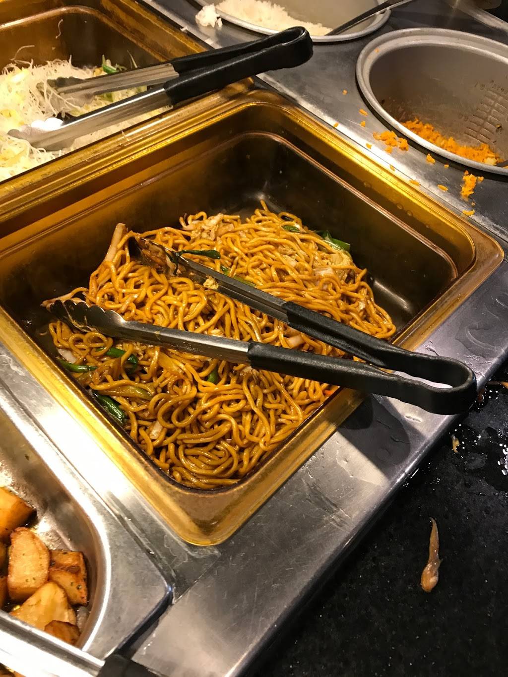 Kam Luang Restaurant | restaurant | 120 Cedar Grove Ln, Somerset, NJ 08873, USA | 7323567833 OR +1 732-356-7833