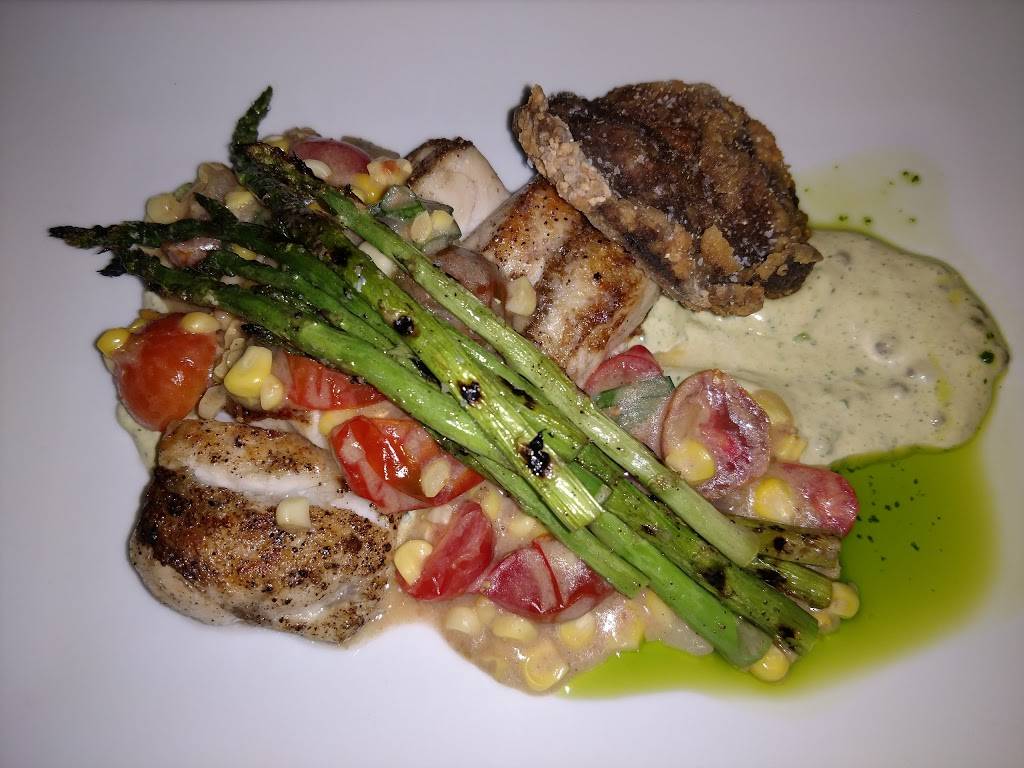 Fire And Wine | restaurant | 2950 9th St SW, Vero Beach, FL 32968, USA | 7727947587 OR +1 772-794-7587