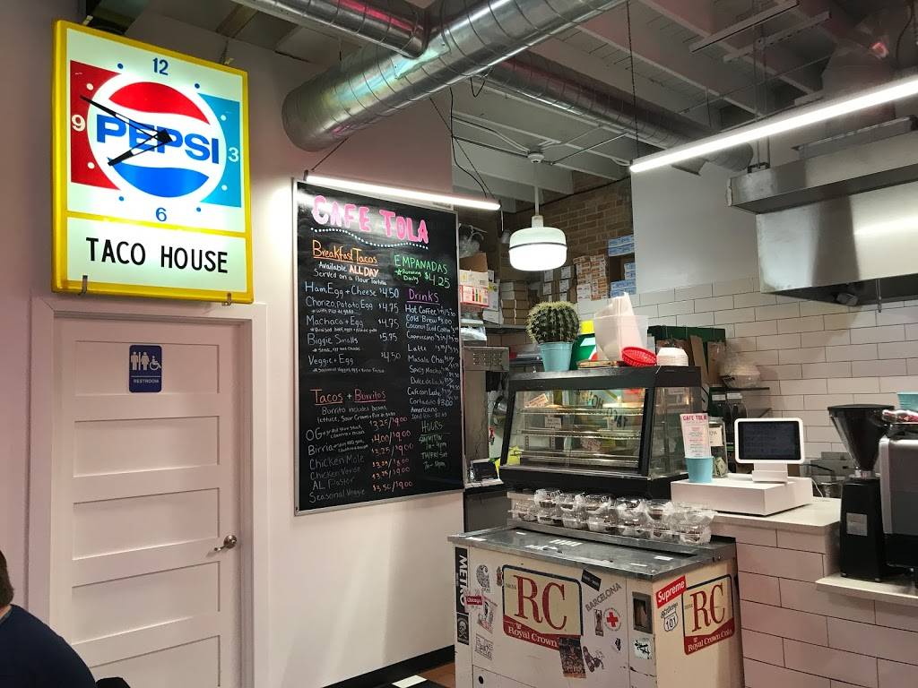 Cafe Tola #3 | restaurant | 1625 W Addison St, Chicago, IL 60613, USA | 7736611869 OR +1 773-661-1869