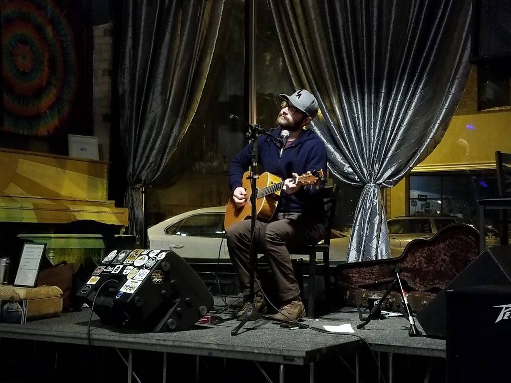 ShinyTop Brewing | restaurant | 520 Central Ave, Fort Dodge, IA 50501, USA | 5153028055 OR +1 515-302-8055