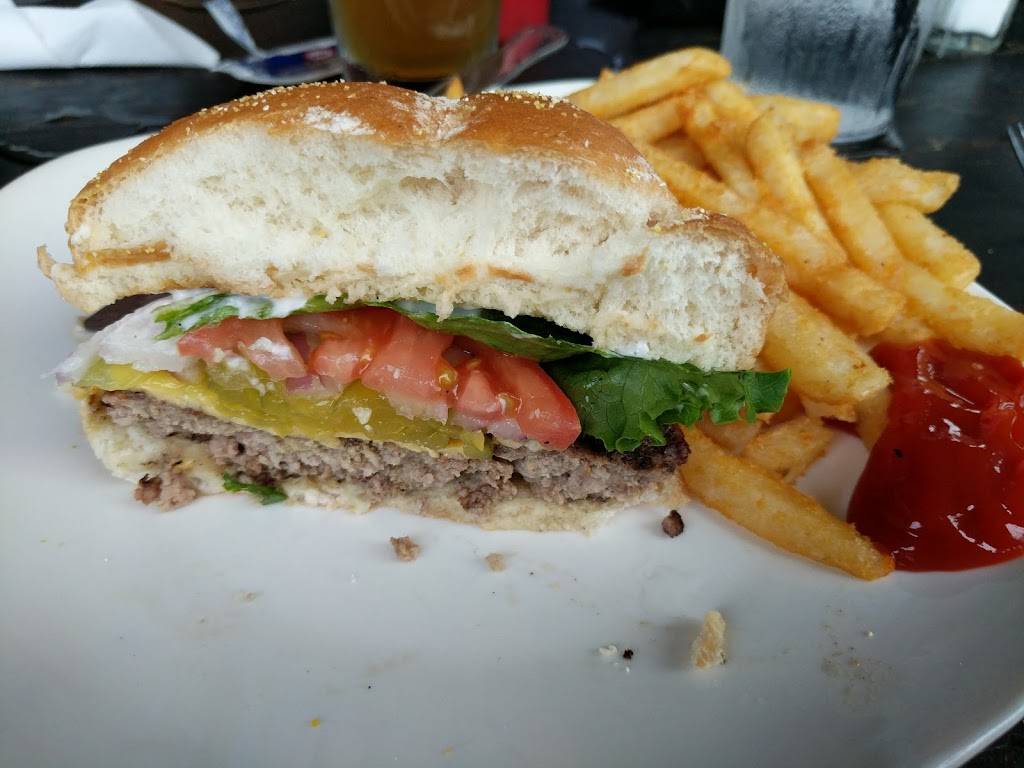 Crow Creek Tavern | restaurant | 3534 S Peoria Ave, Tulsa, OK 74105, USA | 9187499100 OR +1 918-749-9100