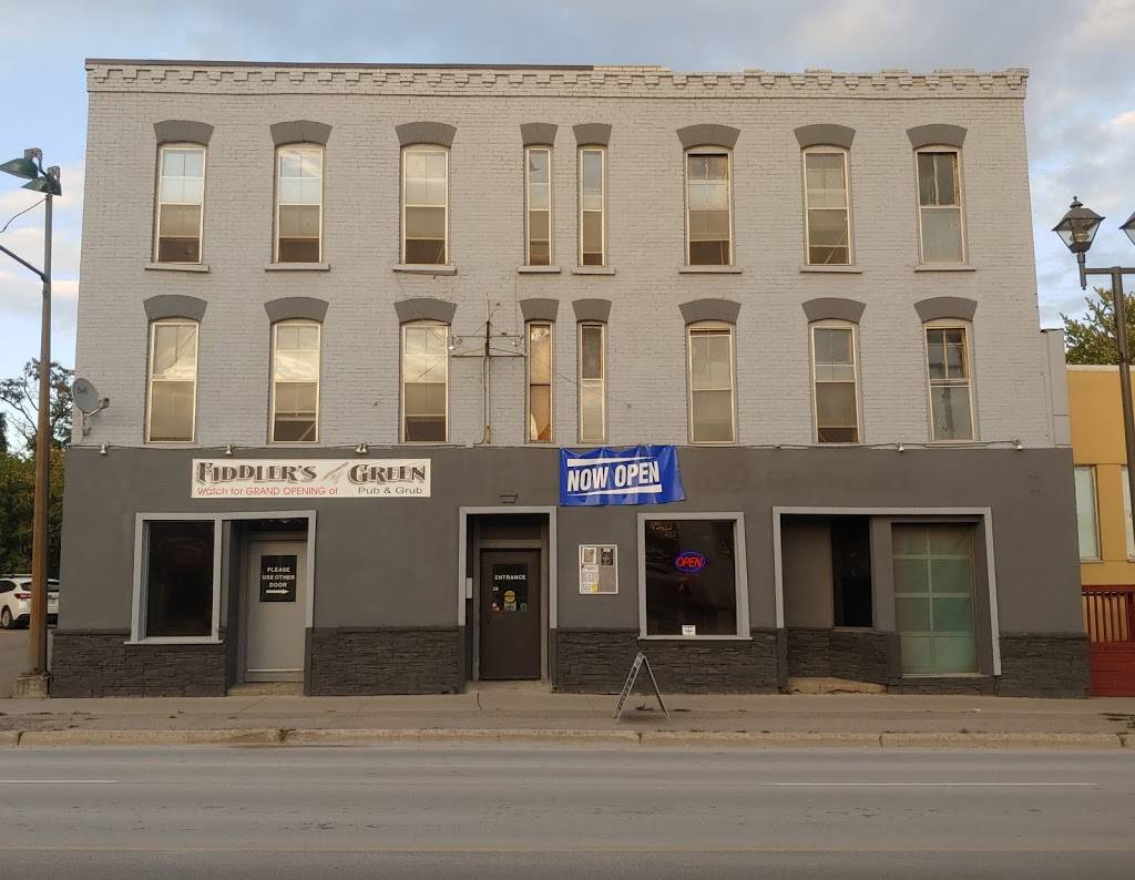 Fiddler’s Green | restaurant | 34 Lindsay St S, Lindsay, ON K9V 2L7, Canada | 7058788440 OR +1 705-878-8440