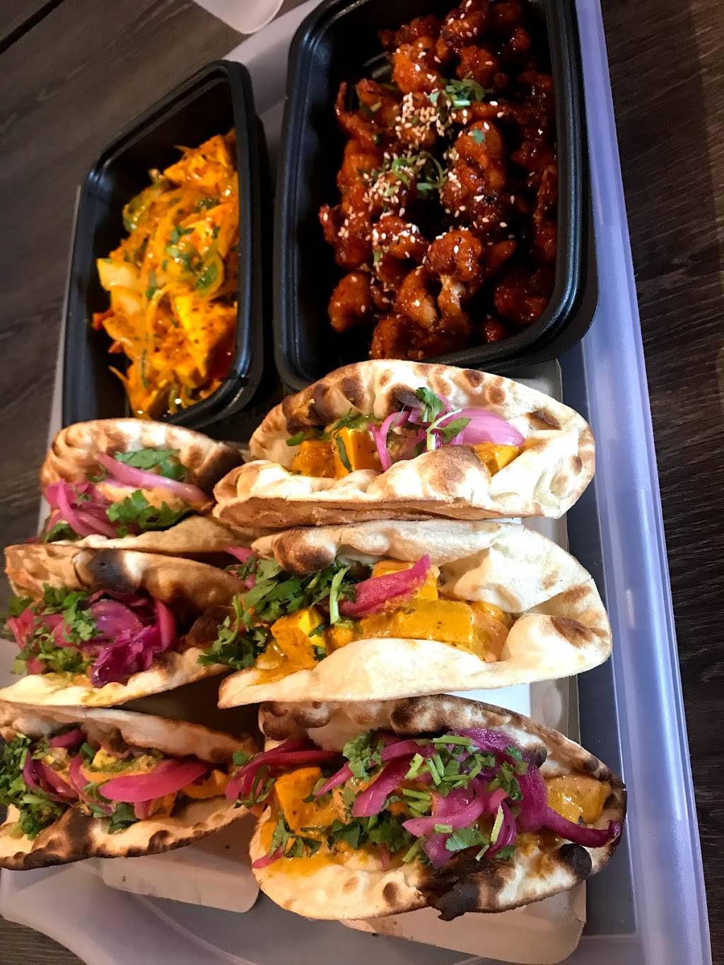 Bollywood Indian Street Food | restaurant | 7059 N Cedar Ave, Fresno, CA 93720, USA | 5594935975 OR +1 559-493-5975