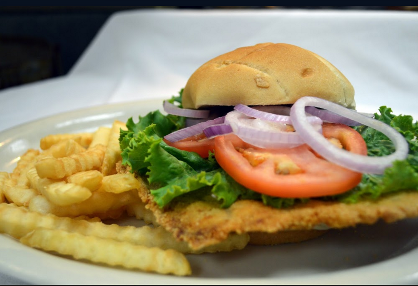 The New Chalet Restaurant | restaurant | 514 State St, Ottawa, IL 61350, USA | 8154332746 OR +1 815-433-2746