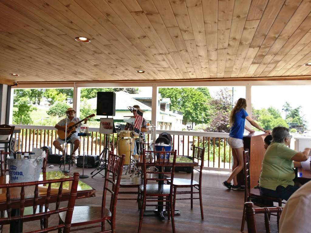 Lake George Beach Club | restaurant | 3 Montcalm St, Lake George, NY 12845, USA | 5186855418 OR +1 518-685-5418