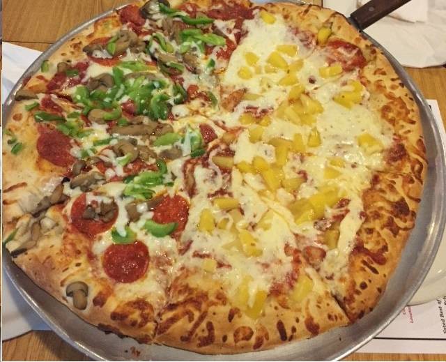 Capri Pizza & Italian Restaurant | restaurant | 227 Fox Hill Rd, Hampton, VA 23669, USA | 7578504355 OR +1 757-850-4355